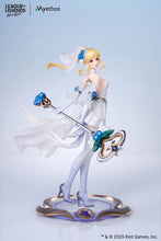 Load image into Gallery viewer, PRE-ORDER 1/8 Scale Gift+ Crystal Rose Lux League of Legends: Wild Rift

