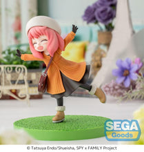 Load image into Gallery viewer, PRE-ORDER Anya Forger (Family Outing Ver.2) Spy x Family Luminasta
