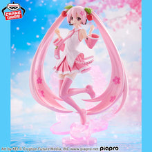 Load image into Gallery viewer, Authentic Banpresto Evolve Sakura Miku Hatsune Miku
