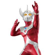 Load image into Gallery viewer, PRE-ORDER Brave Statue Figure Ultraman Taro Ultraman
