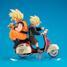 Load image into Gallery viewer, PRE-ORDER DESKTOP REAL McCOY EX Super Saiyan Son Goku &amp; Super Saiyan Son Gohan &amp; Mortorbike Dragon Ball Z

