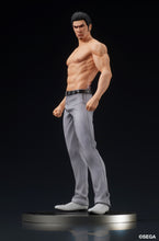 Load image into Gallery viewer, PRE-ORDER DIGSTA Kazuma Kiryu Battle Style Like a Dragon (Yakuza)
