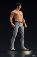 Load image into Gallery viewer, PRE-ORDER DIGSTA Kazuma Kiryu Battle Style Like a Dragon (Yakuza)

