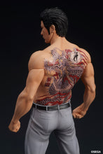 Load image into Gallery viewer, PRE-ORDER DIGSTA Kazuma Kiryu Battle Style Like a Dragon (Yakuza)
