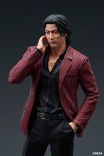 Load image into Gallery viewer, PRE-ORDER DIGSTA Shun Akiyama Like a Dragon Yakuza
