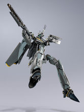 Load image into Gallery viewer, PRE-ORDER DX CHOGOKIN VF-25S Armored Messiah Valkyrie (Ozma Lee Machine Revival Ver.) Macross Frontier
