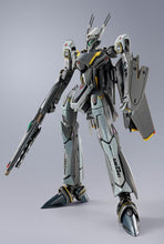 Load image into Gallery viewer, PRE-ORDER DX CHOGOKIN VF-25S Armored Messiah Valkyrie (Ozma Lee Machine Revival Ver.) Macross Frontier
