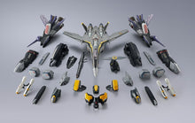 Load image into Gallery viewer, PRE-ORDER DX CHOGOKIN VF-25S Armored Messiah Valkyrie (Ozma Lee Machine Revival Ver.) Macross Frontier
