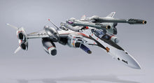 Load image into Gallery viewer, PRE-ORDER DX Chogokin VF-25F Tornado Messiah Valkyrie (Alto Saotome Machine Revival Ver.) Macross Frontier: The False Songstress
