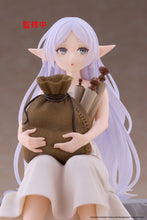 Load image into Gallery viewer, PRE-ORDER Desktop Cute Figure Frieren In Training Ver. Frieren Beyond Journey's End
