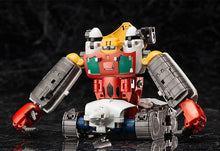 Load image into Gallery viewer, PRE-ORDER Dynamic Change R Getter Robo (re-run) Getter Robo
