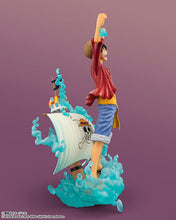 Load image into Gallery viewer, PRE-ORDER FiguartsZERO [STARTune] Monkey D. Luffy Setting Off to the New World One Piece
