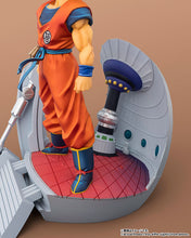 Load image into Gallery viewer, PRE-ORDER FiguartsZERO [STARTune] Son Goku Arrival at the Battlefield Dragon Ball Z
