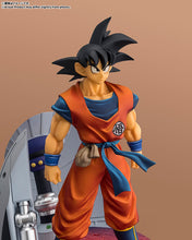 Load image into Gallery viewer, PRE-ORDER FiguartsZERO [STARTune] Son Goku Arrival at the Battlefield Dragon Ball Z
