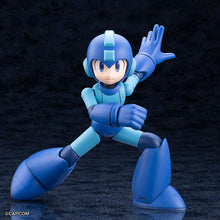 Load image into Gallery viewer, PRE-ORDER GRANDE SCALE MEGA MAN Mega Man 11 Ver. Plastic Model
