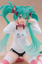 Load image into Gallery viewer, PRE-ORDER Hatsune Miku Desktop Cute Figure Cat Ear T-Shirt Ver. Character Vocal Series 01: Hatsune Miku
