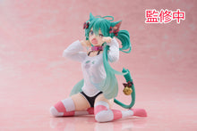 Load image into Gallery viewer, PRE-ORDER Hatsune Miku Desktop Cute Figure
