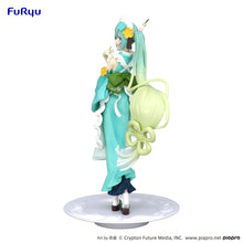 Load image into Gallery viewer, PRE-ORDER Hatsune Miku Exceed Creative Figure Matcha Green Tea Parfait Mint ver.
