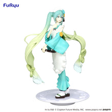 Load image into Gallery viewer, PRE-ORDER Hatsune Miku Exceed Creative Figure Matcha Green Tea Parfait Mint ver.
