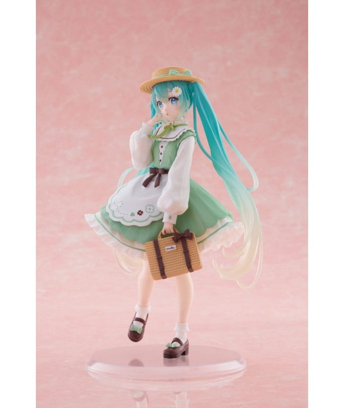 PRE-ORDER Hatsune Miku Figure Fashion Country Ver. Character Vocal Series 01: Hatsune Miku