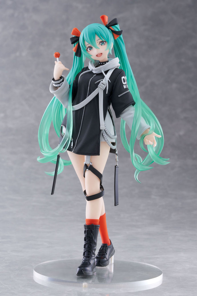 PRE-ORDER Hatsune Miku Figure Fashion Punk Ver.