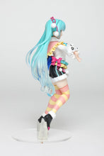 Load image into Gallery viewer, PRE-ORDER Hatsune Miku Figure Winter Image Ver.
