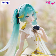Load image into Gallery viewer, PRE-ORDER Hatsune Miku Noodle Stopper Figure Canary Bird
