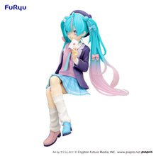 Load image into Gallery viewer, PRE-ORDER Hatsune Miku Noodle Stopper Figure Love Blazer Navy Color ver.
