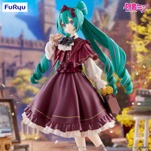 Load image into Gallery viewer, PRE-ORDER Hatsune Miku Trio-Try-iT Figure Classical Retro
