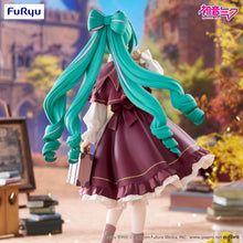 Load image into Gallery viewer, PRE-ORDER Hatsune Miku Trio-Try-iT Figure Classical Retro
