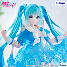 Load image into Gallery viewer, PRE-ORDER Hatsune Miku Trio-Try-iT Figure Rainy Dance
