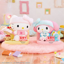 Load image into Gallery viewer, PRE-ORDER Hello Kitty Nakayoshi Memories Relaxing Time At Home Sanrio Characters
