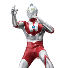 Load image into Gallery viewer, PRE-ORDER Hero's Brave Statue Ultraman Type C Ultraman Series
