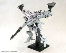 Load image into Gallery viewer, PRE-ORDER Lineark White-Glint &amp; V.O.B Set Armored Core
