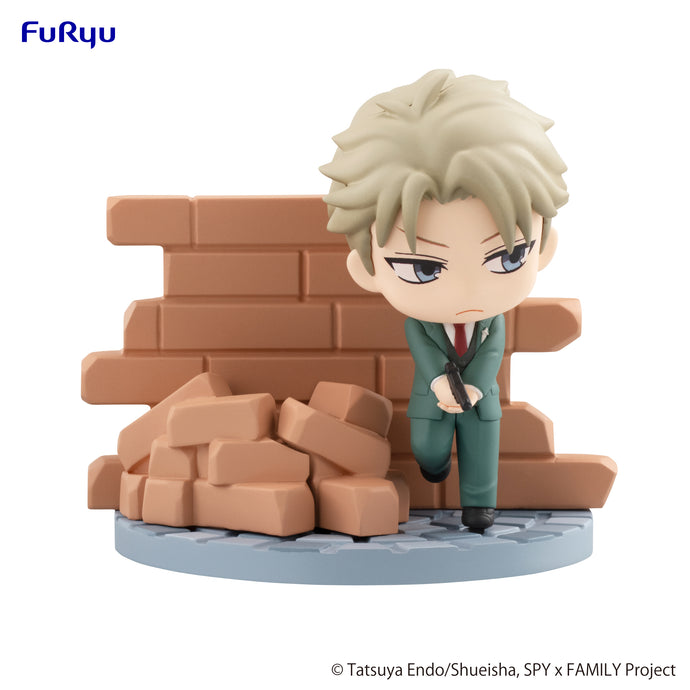 PRE-ORDER Loid Forger Hold Figure Spy x Family