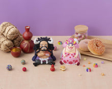 Load image into Gallery viewer, PRE-ORDER Look Up Series Kaido the Beast &amp; Big Mom Set One Piece
