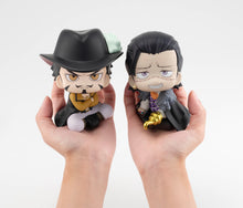 Load image into Gallery viewer, PRE-ORDER Lookup Dracule Mihawk &amp; Crocodile set (with gift) One Piece
