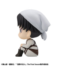 Load image into Gallery viewer, PRE-ORDER Lookup Levi Cleaning up Ver. Attack on Titan
