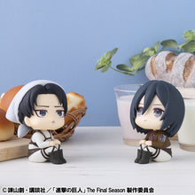 Load image into Gallery viewer, PRE-ORDER Lookup Levi Cleaning up Ver. &amp;  Mikasa Ackerman set (with gift) Attack on Titan
