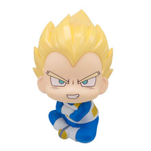 Load image into Gallery viewer, PRE-ORDER Lookup Super Saiyan Vegeta (mini) Dragon Ball DAIMA
