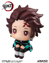 Load image into Gallery viewer, PRE-ORDER Look up Tanjiro Kamado (repeat) Demon Slayer: Kimetsu no Yaiba
