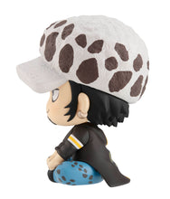 Load image into Gallery viewer, PRE-ORDER Lookup Trafalgar Law One Piece (repeat)
