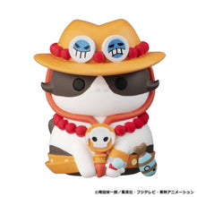 Load image into Gallery viewer, PRE-ORDER MEGA CAT PROJECT NyanPieceNyan! I’m gonna be king of Paw-rates!! (repeat) One Piece
