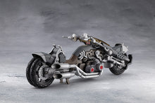 Load image into Gallery viewer, PRE-ORDER MEGALOMARIA UNLIMITED UNIVERSE Wreckage Hunter Plastic Model
