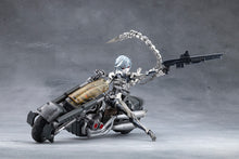 Load image into Gallery viewer, PRE-ORDER MEGALOMARIA UNLIMITED UNIVERSE Wreckage Hunter Plastic Model
