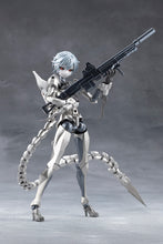 Load image into Gallery viewer, PRE-ORDER MEGALOMARIA UNLIMITED UNIVERSE Wreckage Hunter Plastic Model

