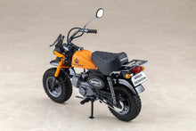 Load image into Gallery viewer, PRE-ORDER MEGAMI DEVICE PUNI MOFU RACING TU with Honda Z50J-1 Monkey
