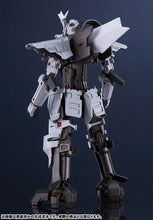 Load image into Gallery viewer, PRE-ORDER MODEROID Delphine Second Form Broken Blade (Manga)
