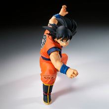 Load image into Gallery viewer, PRE-ORDER Match Makers Son Goku (vs Vegeta) Dragon Ball Z
