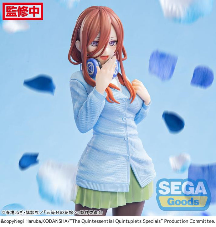 PRE-ORDER Miku Nakano Luminasta Figure The Quintessential Quintuplets Specials